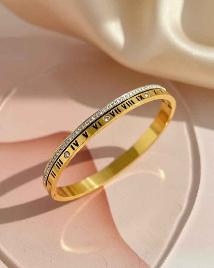 Golden Roman Luxe Handcuff