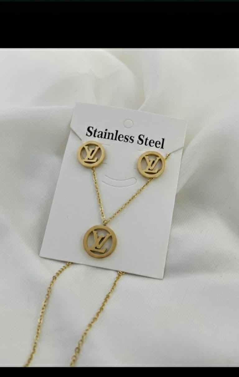 LV Necklace Set