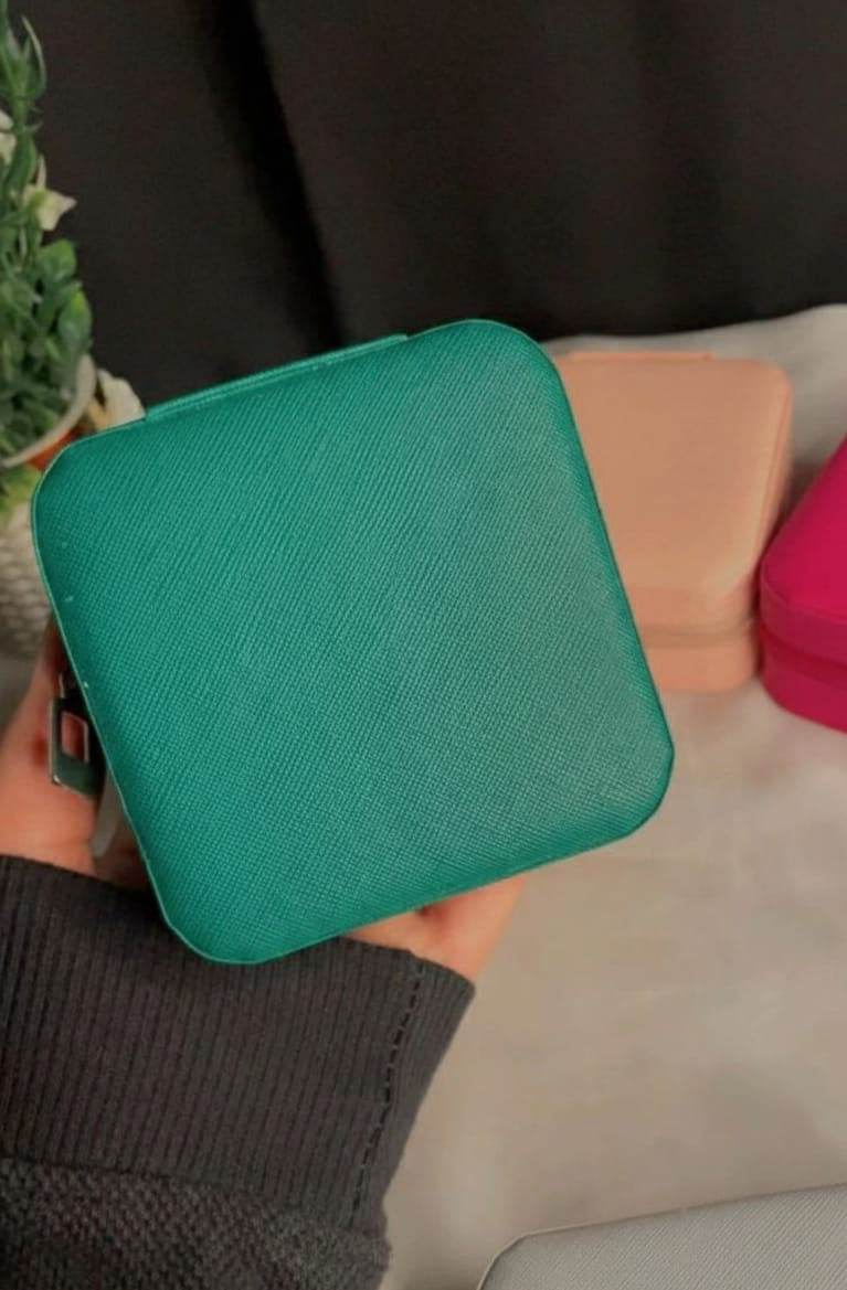 Emerald Jewelry Organizer π