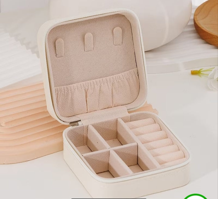 White Jwellery Organizer π€