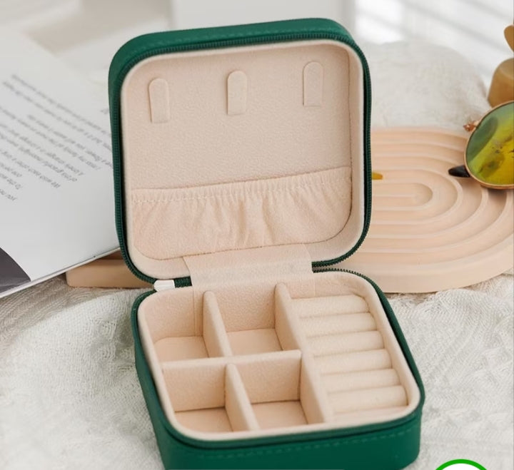 Emerald Jwellery Organizer π