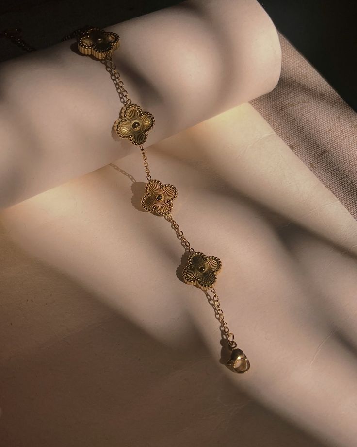Golden Clover Bracelet