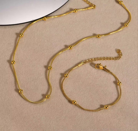 Green Enamel Bead Station Pendant Set