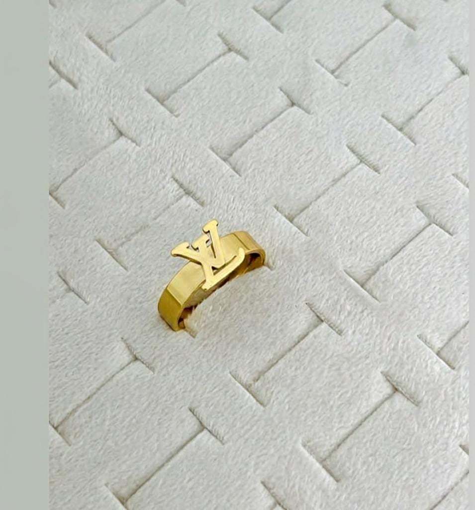 LV Ring Size(7)
