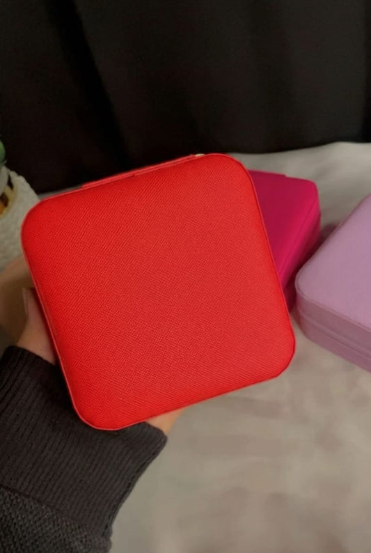 Crimson Jewelry Organizer ❤️