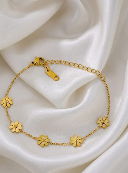 Golden Daisy Chain Bracelet