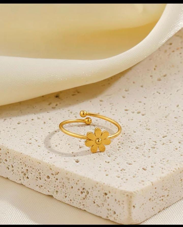Flower Ring Adjustable
