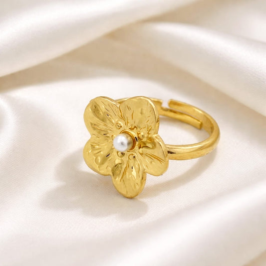 Floral Golden Pearl Ring