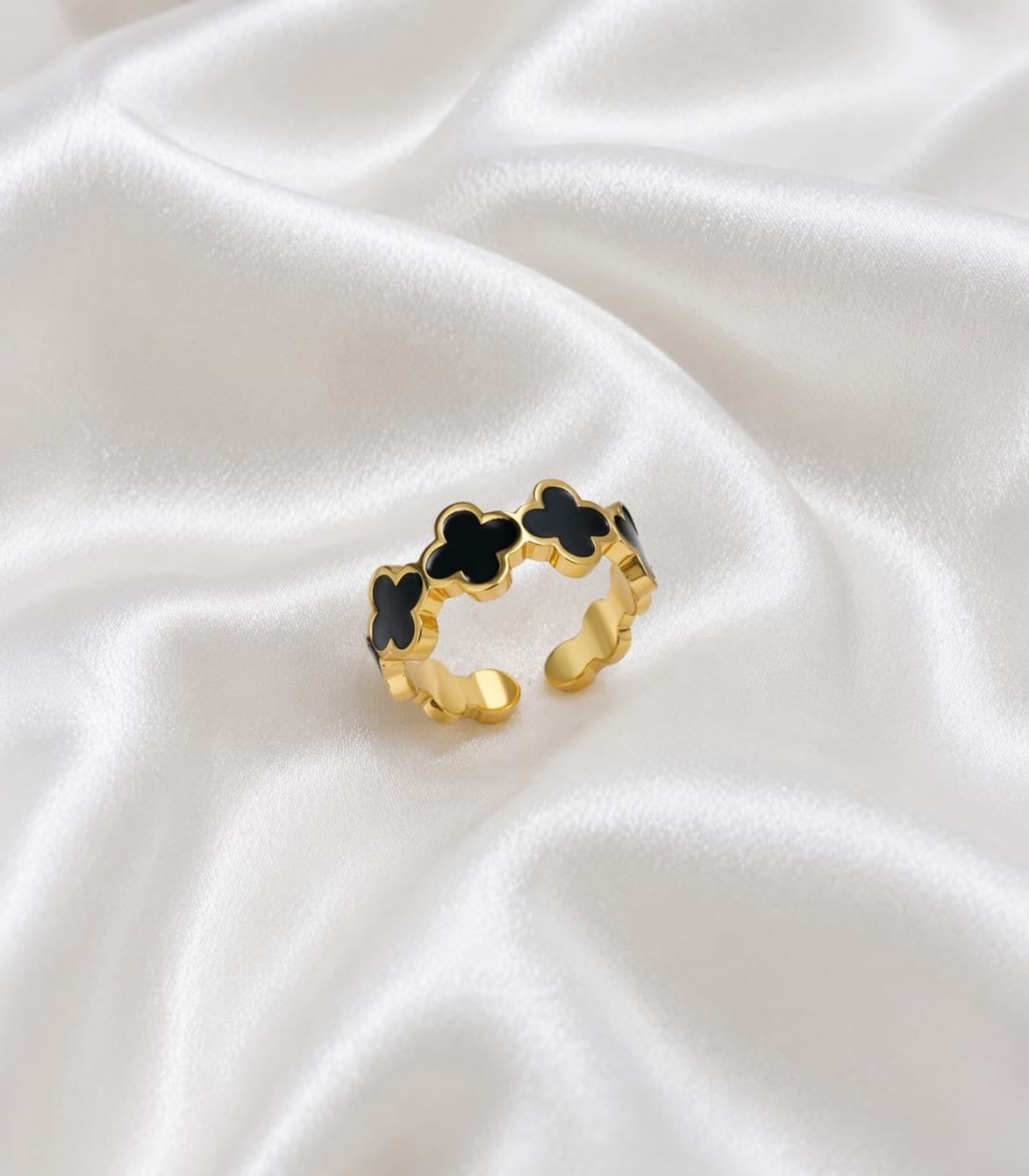 Clover Leaf Ring ( Adjustable )