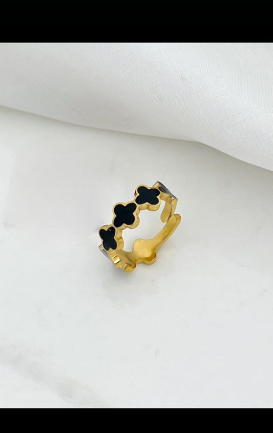 Clover Leaf Ring ( Adjustable )