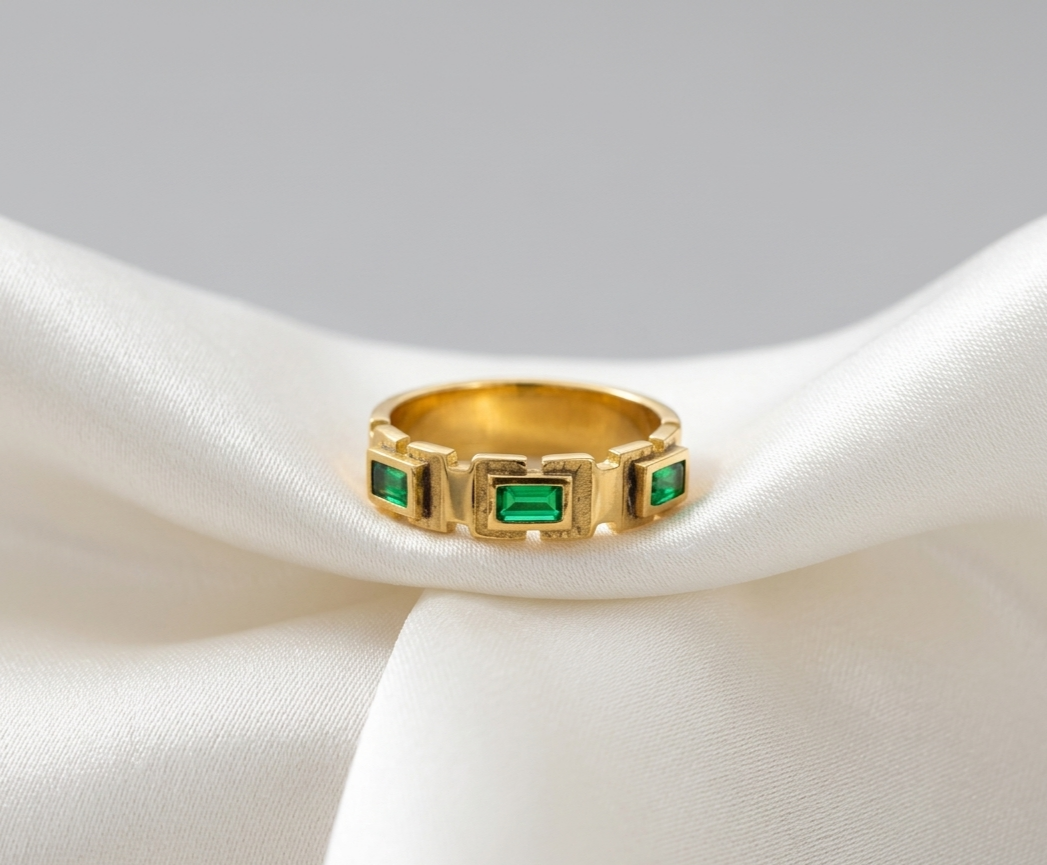 Gold Emerald Eternity Ring Size (8)