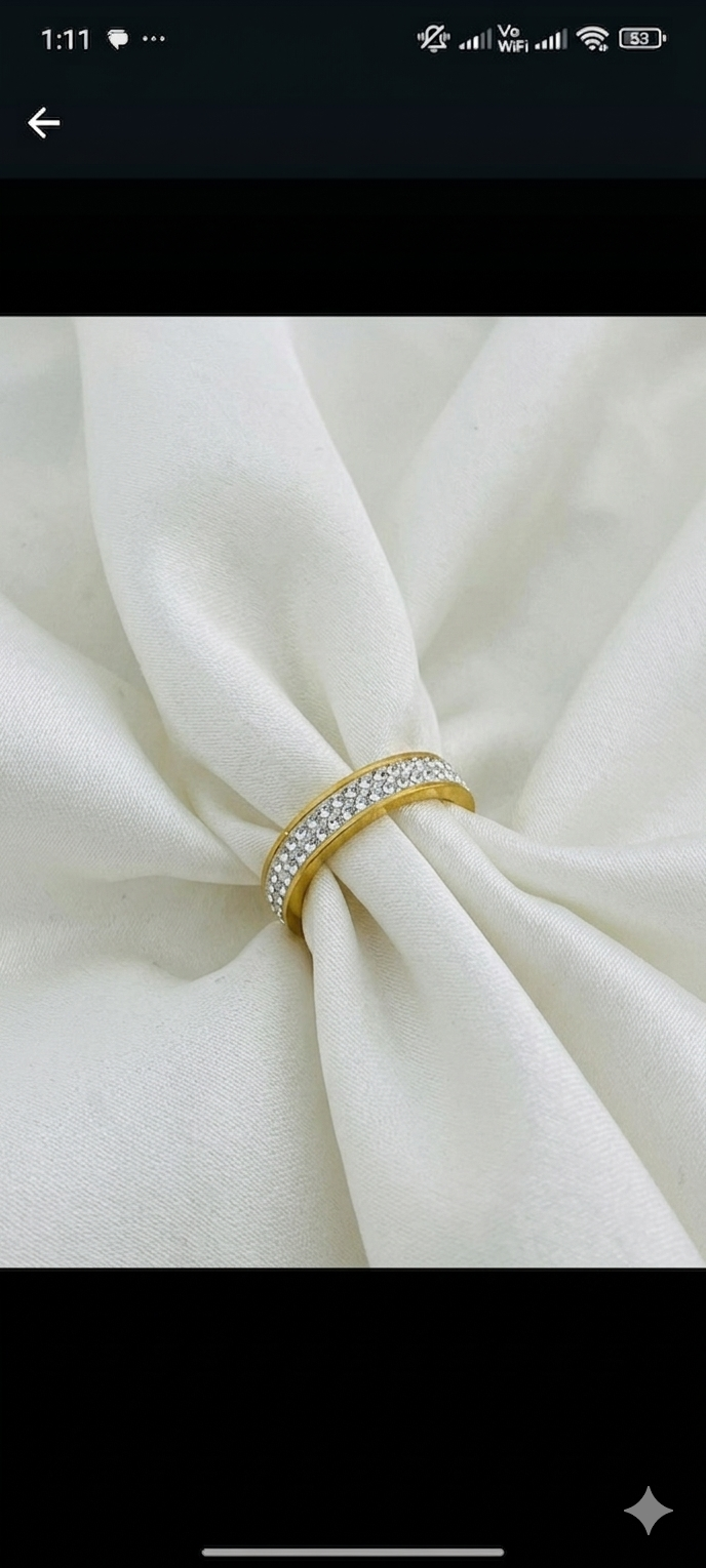 Pave Crystal Ring size(8)