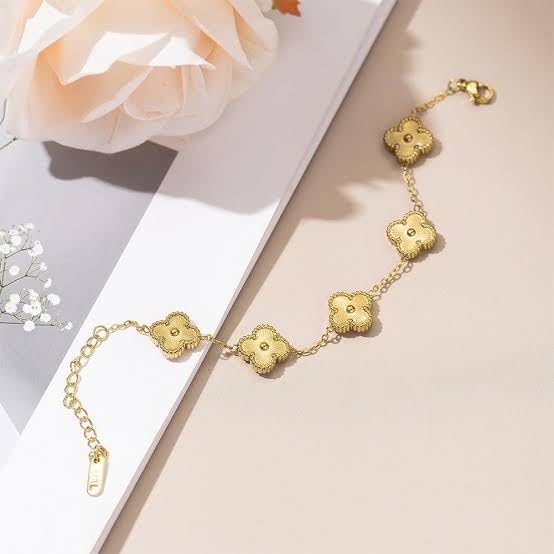 Golden Clover Bracelet