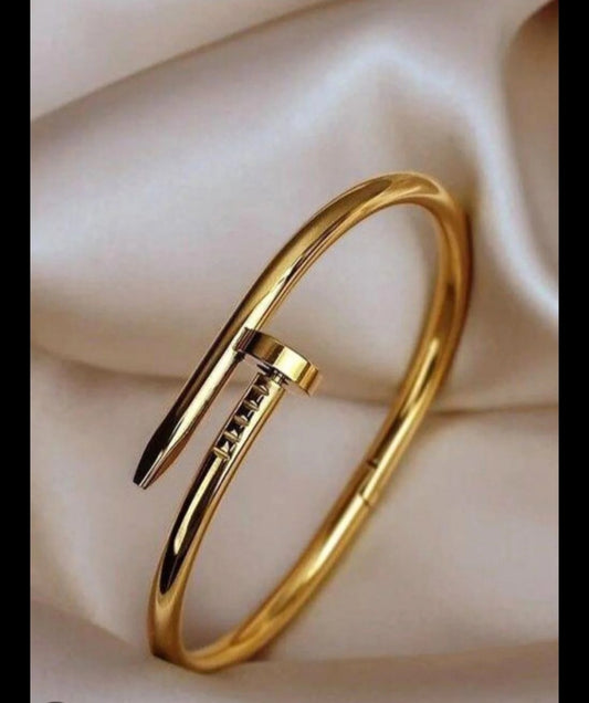 Twisted Nail Handcuff