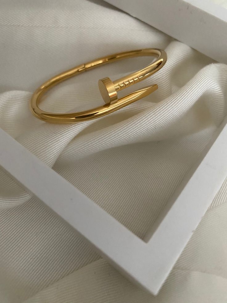 Golden Signature Stack