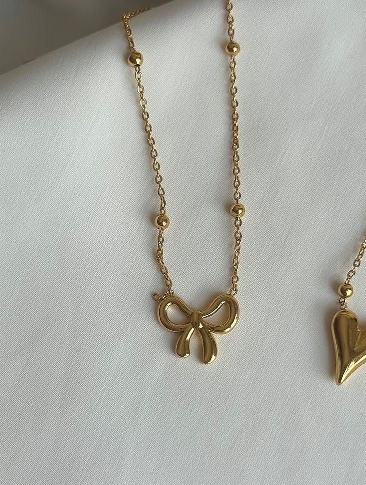 Bow Pendant